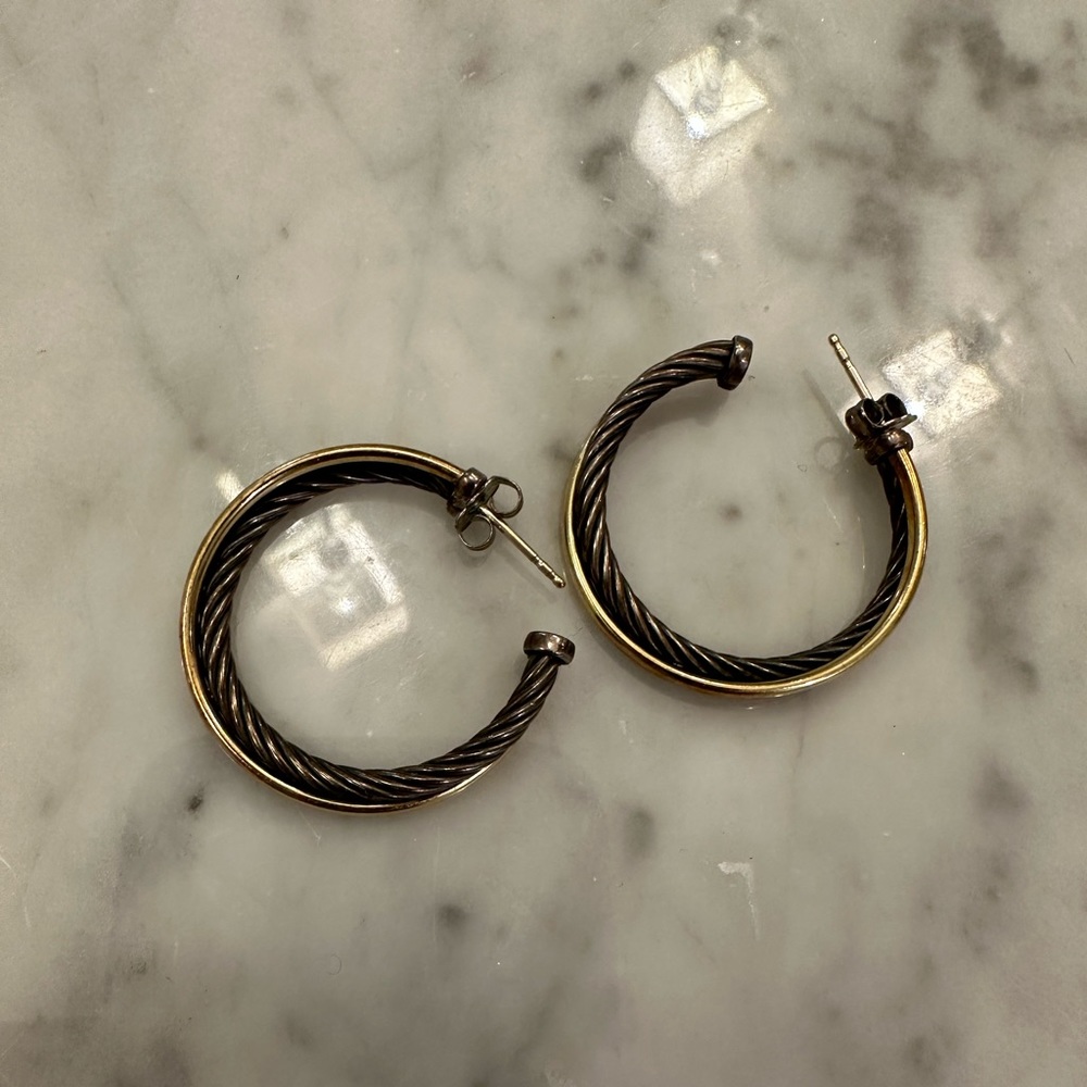 David Yurman criss cross medium size hoop earrings